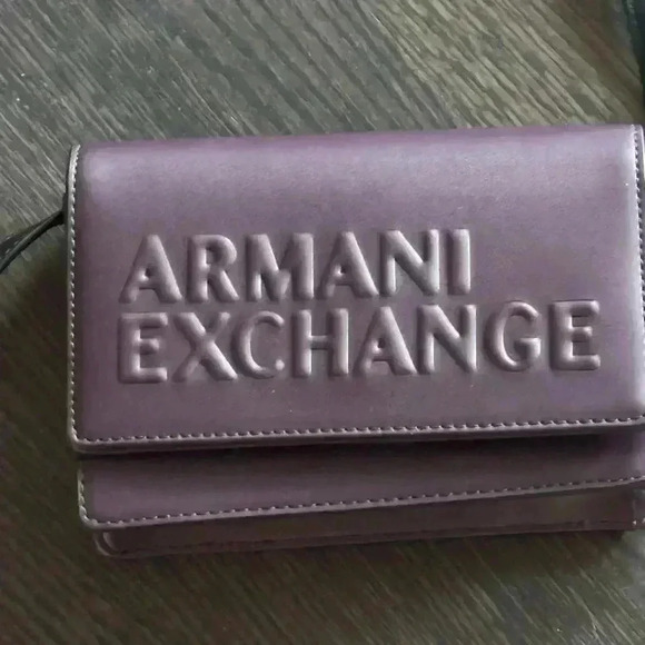 NWT ARMANI EXCHANGE purse  purple - Picture 2 of 4